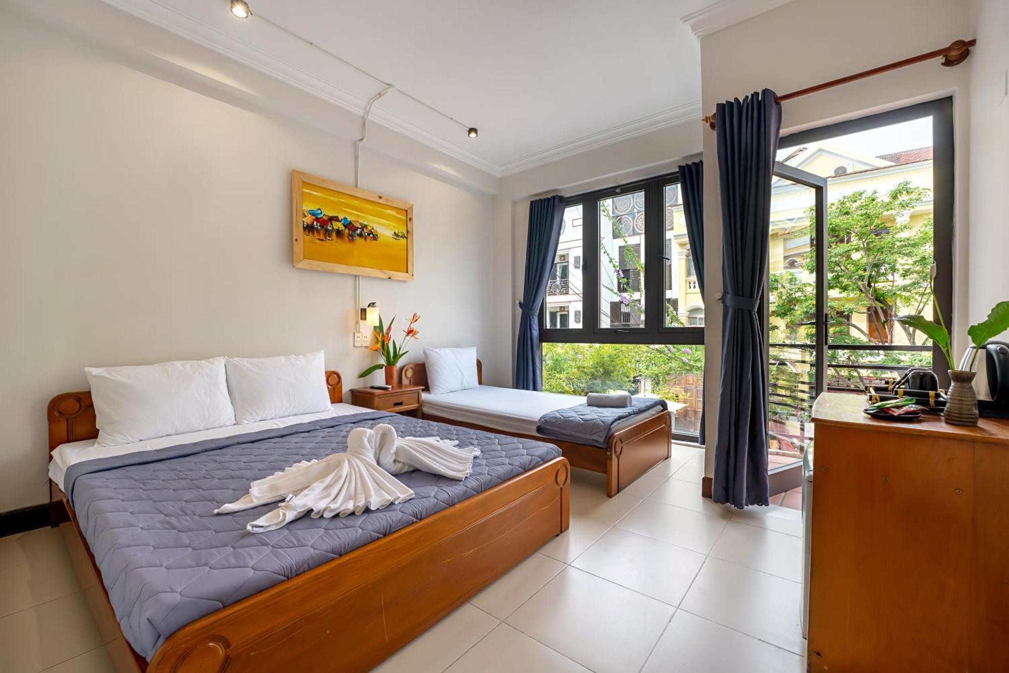 Harmony Old Town Hostel And Pool Bar Hoi An Esterno foto