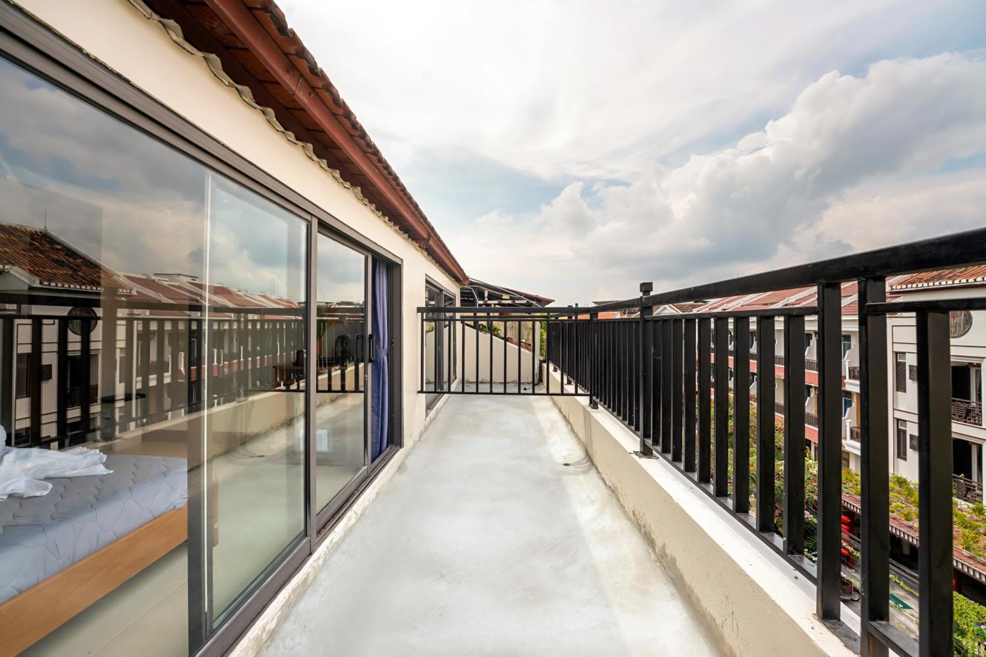 Harmony Old Town Hostel And Pool Bar Hoi An Esterno foto