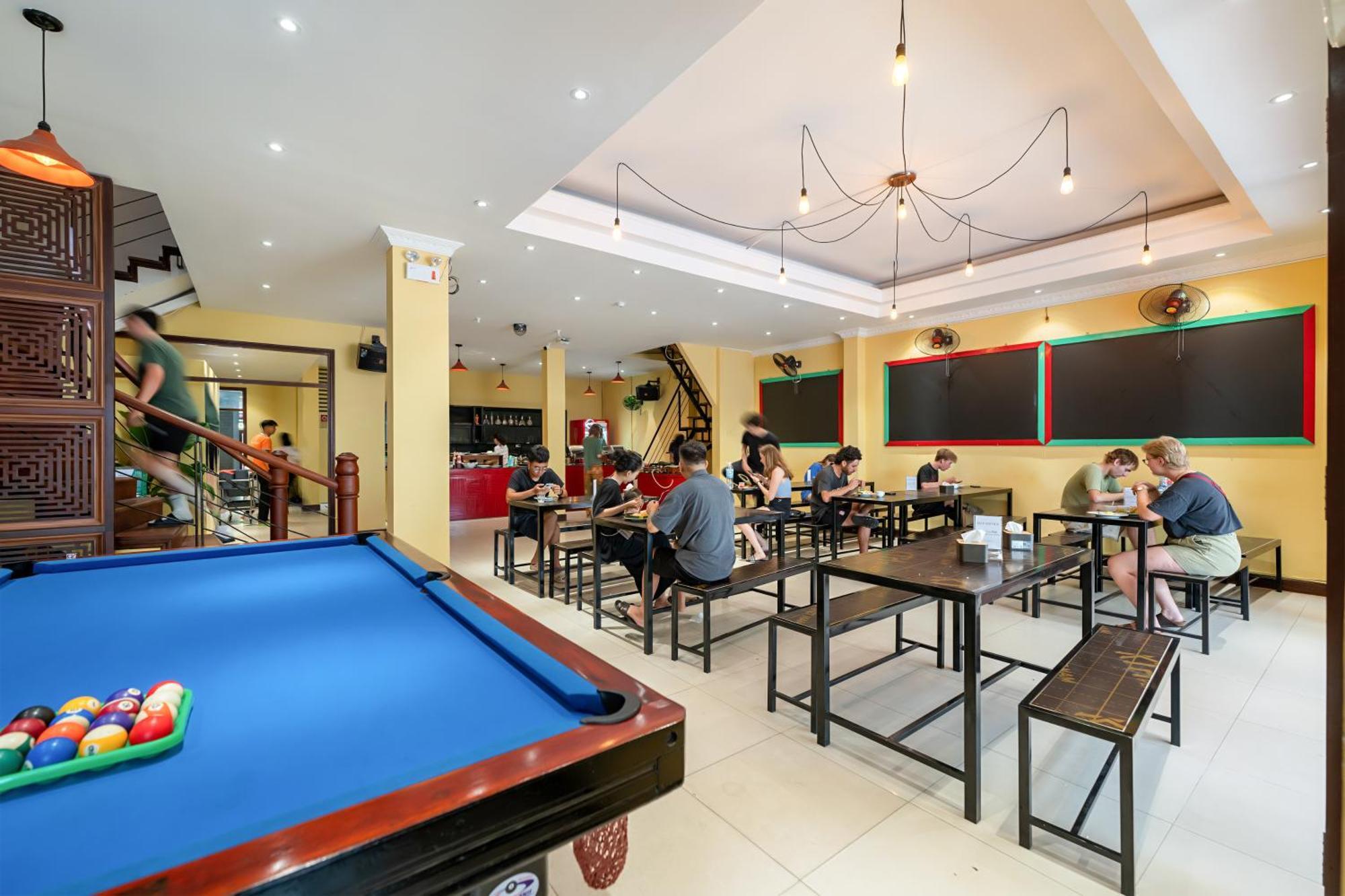 Harmony Old Town Hostel And Pool Bar Hoi An Esterno foto