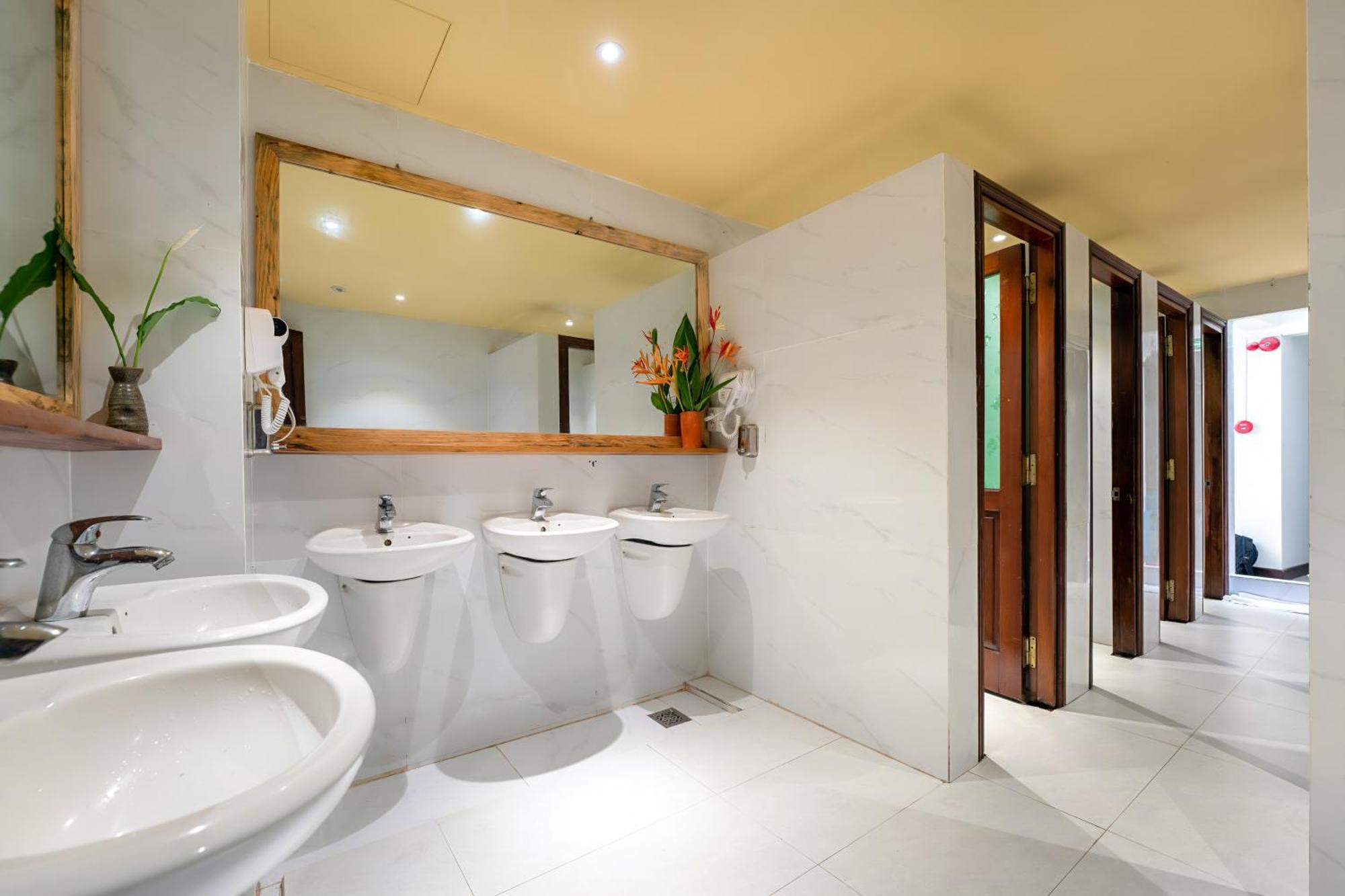 Harmony Old Town Hostel And Pool Bar Hoi An Esterno foto