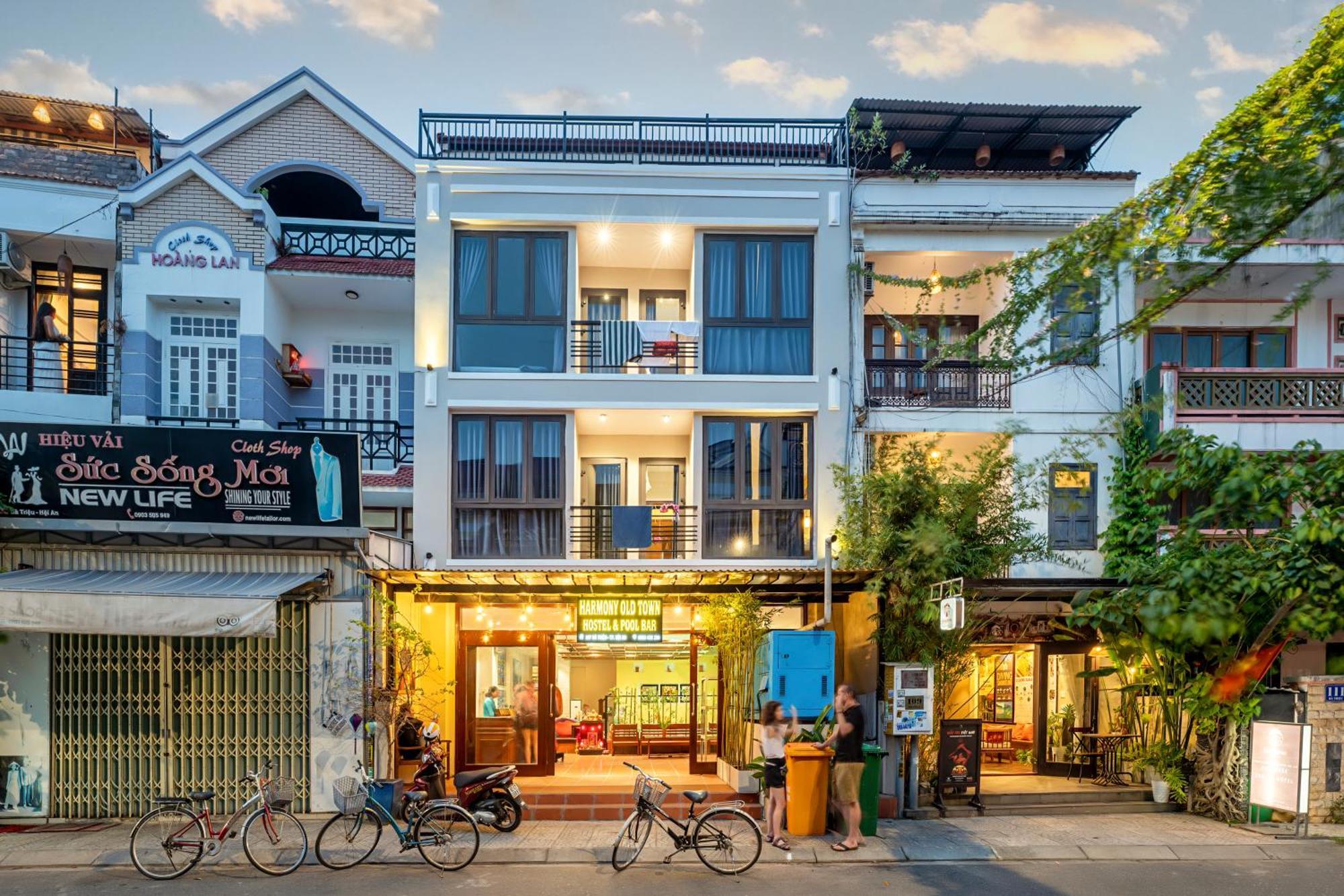 Harmony Old Town Hostel And Pool Bar Hoi An Esterno foto