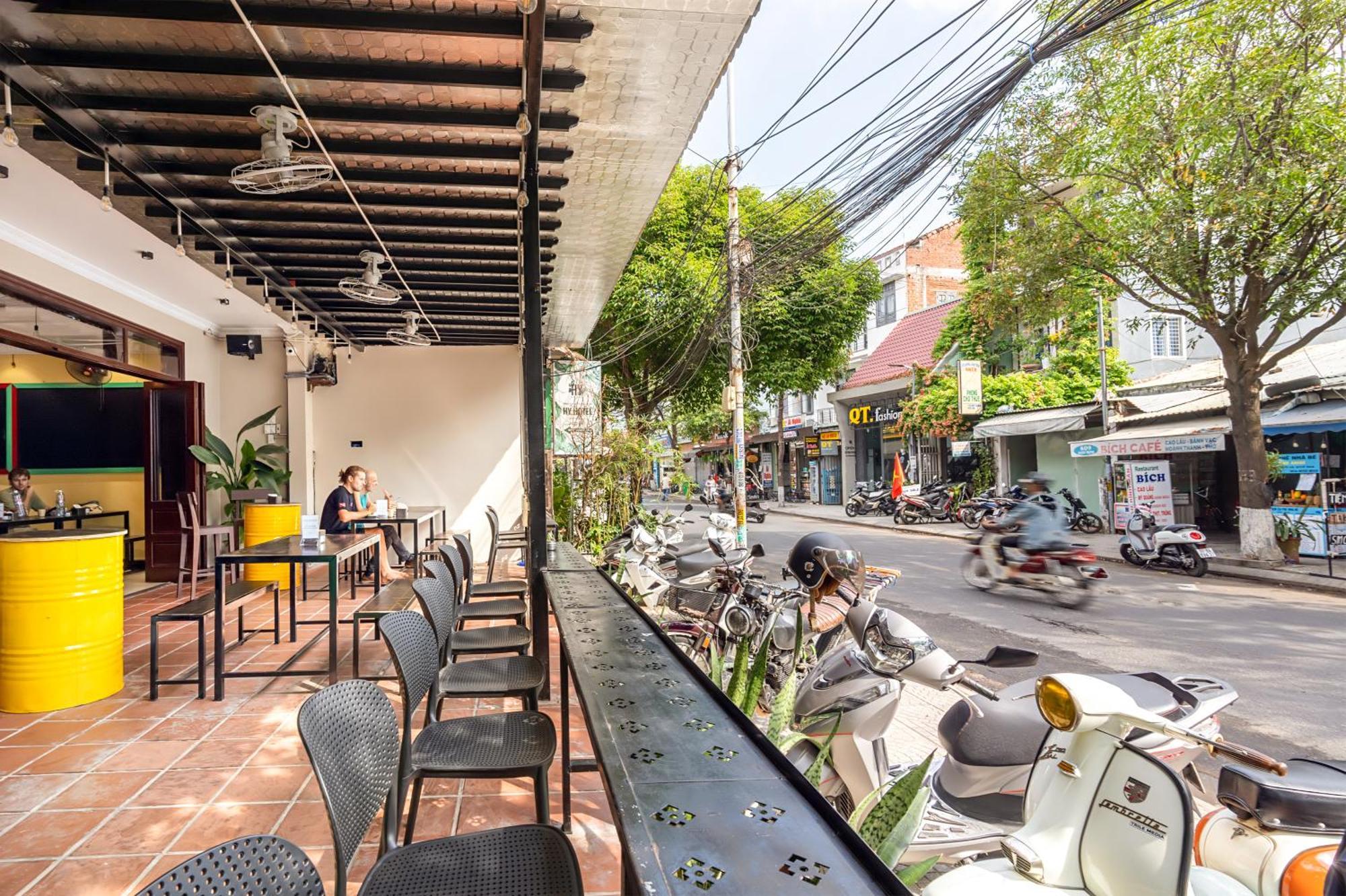 Harmony Old Town Hostel And Pool Bar Hoi An Esterno foto